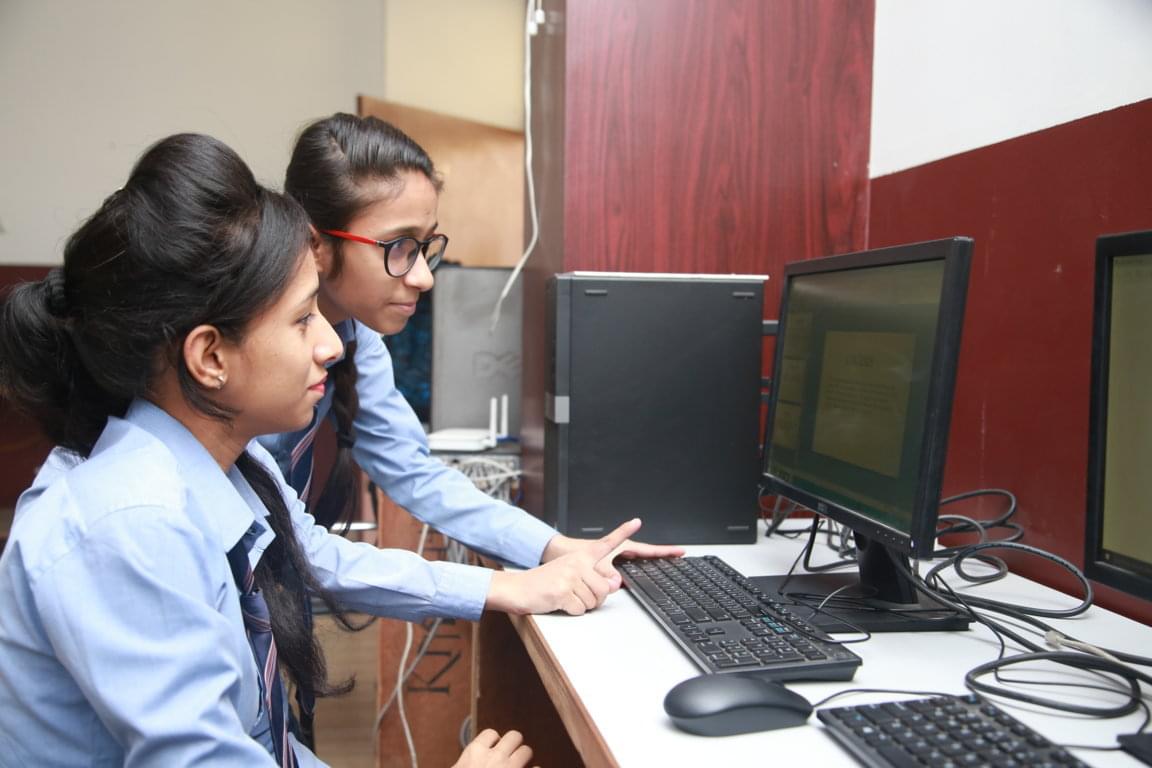 HLM Group of Institutions Ghaziabad Library & Labs photo 4